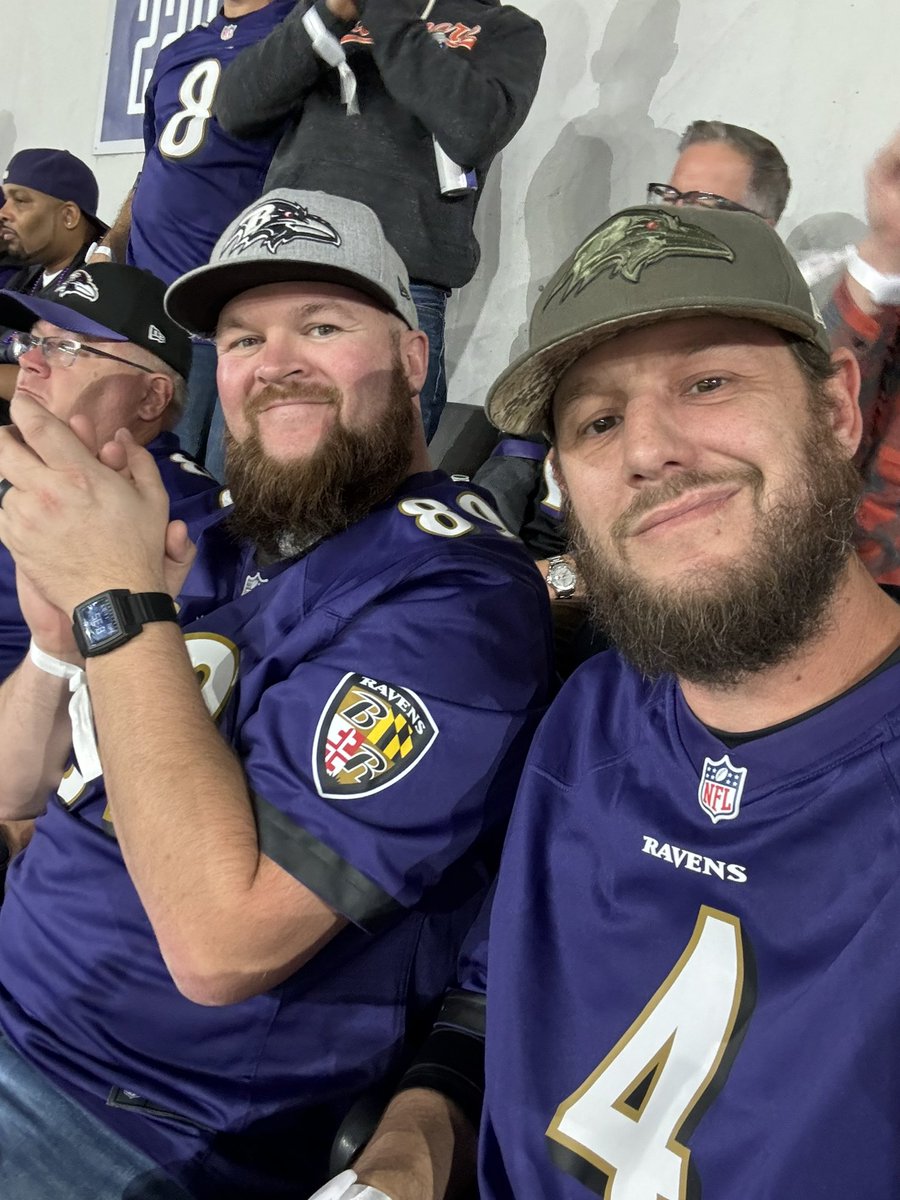 05Djohnson's tweet photo. Flock!! #RavensFlock https://t.co/Qjr5z7Y9Mw