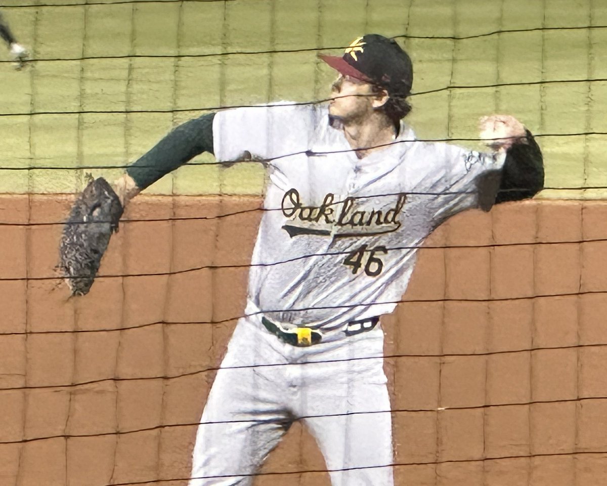 Emily Waldon tweet media