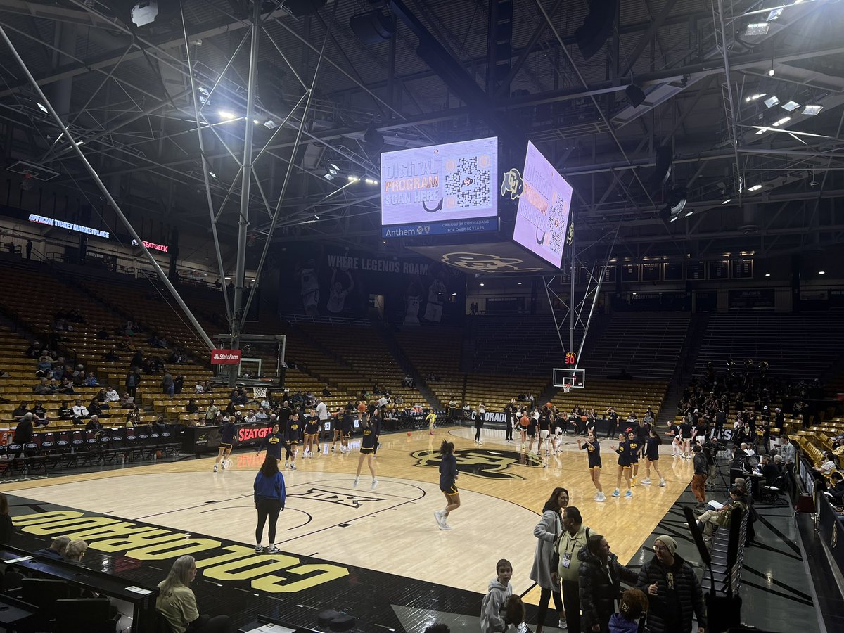 sbs_cu's tweet photo. @CUBuffsWBB takes the court for warmups as they prep for their home opener against Northern Colorado ‼️

Game starts at 7️⃣ PM
📍CU Events Center
📺ESPN+

#CUBasketball #CUSports https://t.co/K4fGwBKEKc