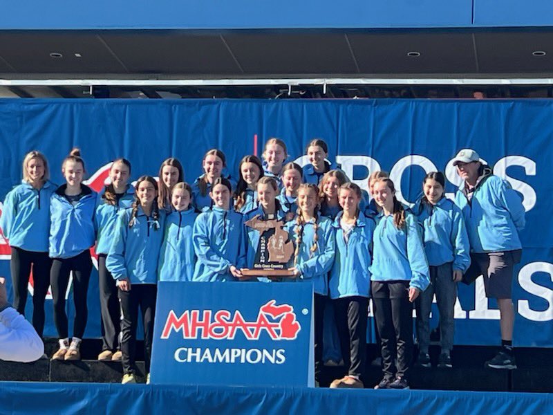 MI Catholic XC (@micatholicxc) on Twitter photo Congrats to the State Champs who started the year at the Michigan Catholic Invitational.
Marek Butkiewicz of <a href="/HackettXC/">Hackett XC and T&F</a> and the <a href="/lansingcatholic/">Lansing Catholic HS</a> girls.
2nd straight year that the girls Bishop Cup winners won at MIS. Congrats to the State Champs who started the year at the Michigan Catholic Invitational.
Marek Butkiewicz of <a href="/HackettXC/">Hackett XC and T&F</a> and the <a href="/lansingcatholic/">Lansing Catholic HS</a> girls.
2nd straight year that the girls Bishop Cup winners won at MIS.