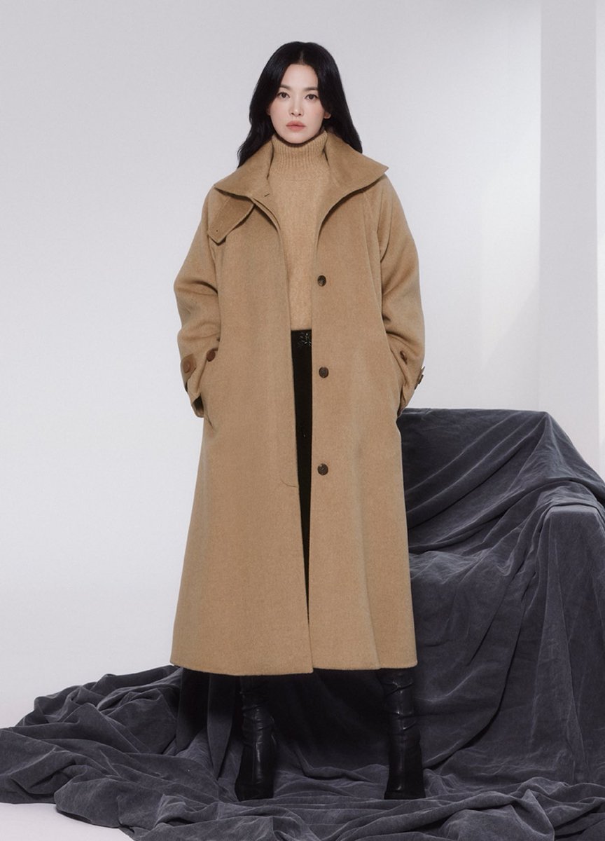 songhyekyo_THA's tweet image. #SongHyeKyo 👗#MICHAA

• 2024 Winter Collection “Be Layered” •

💫✨🎀

#songhyekyo #ซงฮเยคโย #송혜교