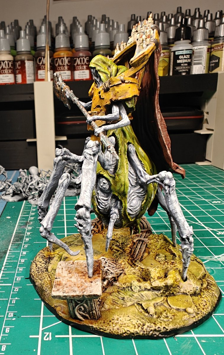 Finally finished this miniature.

  I'm slowly trying to paint all my backlog of 3d prints and I will definitely try my best!

#vtuber #miniaturepainting #dnd