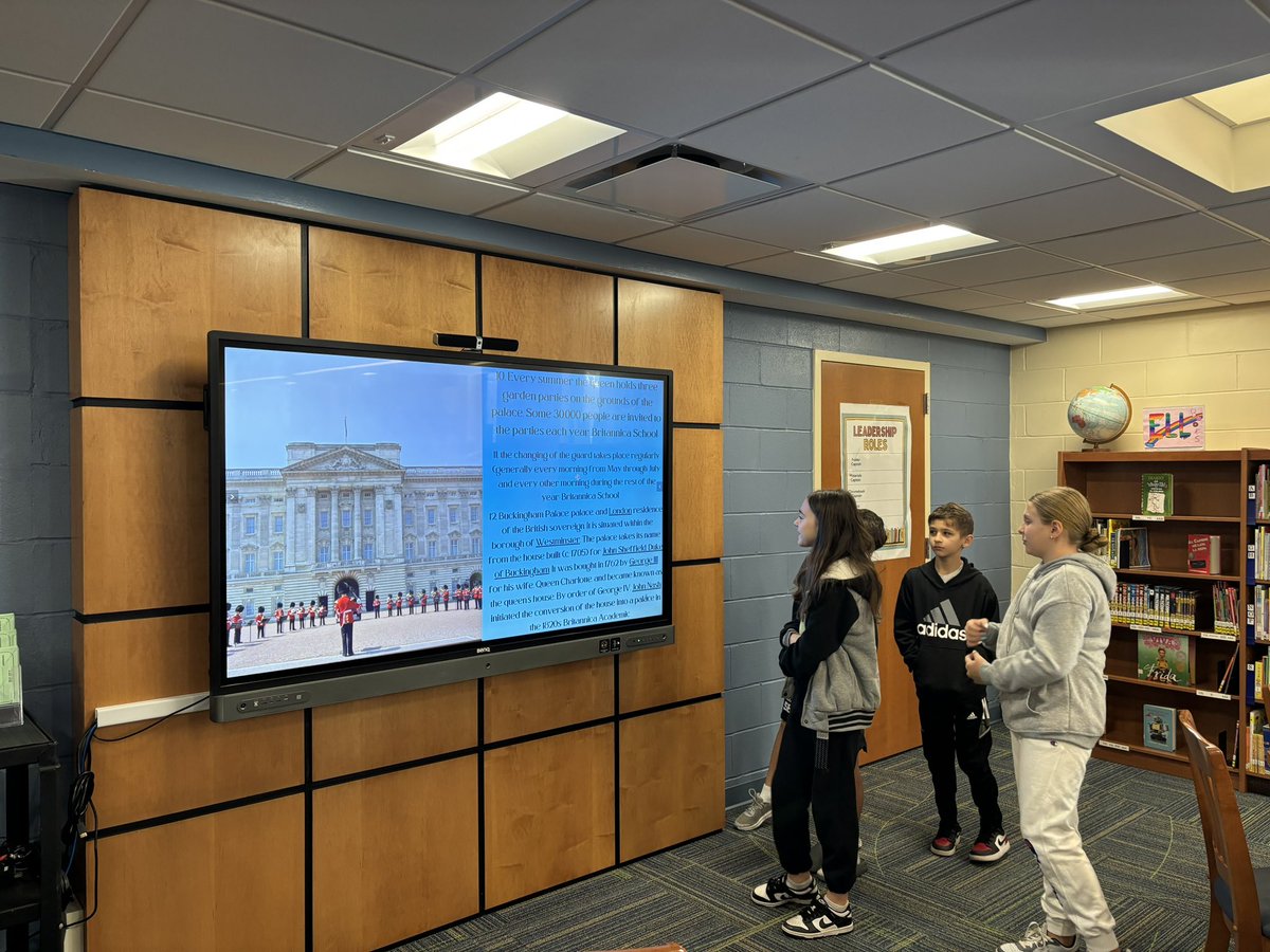 MrsSorensen2's tweet photo. 6th grade students from Mr. Wood’s class presenting their European research in library. 💻 @PrincipalEES @cpolney @esm_Curriculum @esm_csd https://t.co/hIkpwYg7m2