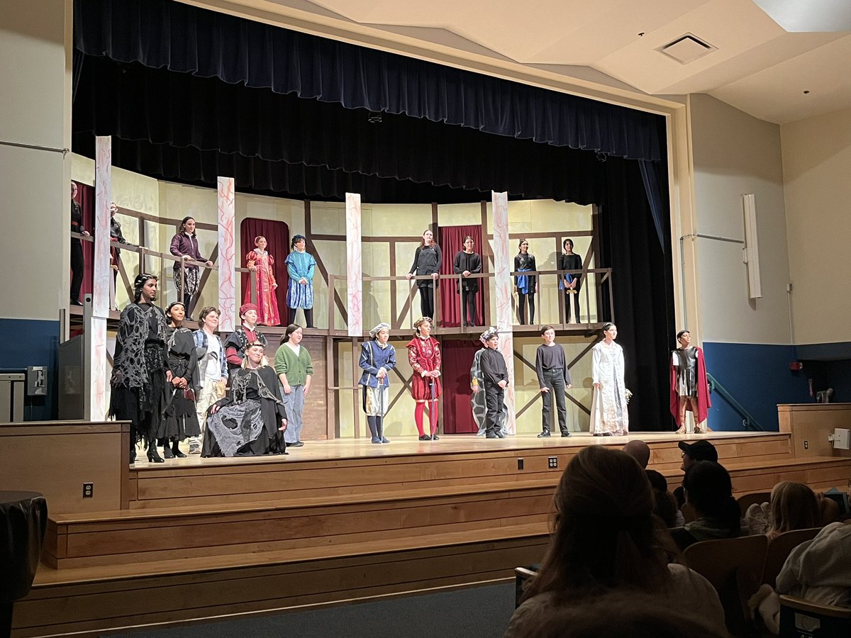 Angela Lee Carpenter tweet media