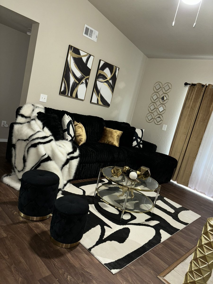 Xo_riah18 tweet media