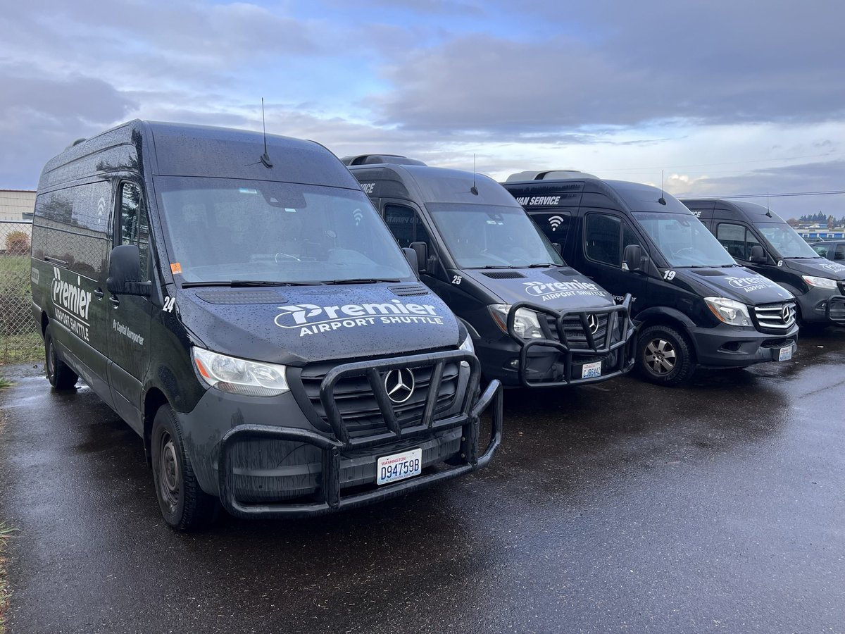 PremierSeaTac's tweet photo. @KING5Seattle Premier Airport Shuttle operates Door to Door Shuttle Service between SEA Airport @flySEA and Bellevue homes and hotels ✈️ 🚐 😃 Book Early for the Holidays https://t.co/Ot5cHDtHOm https://t.co/2L4xEkvbS7