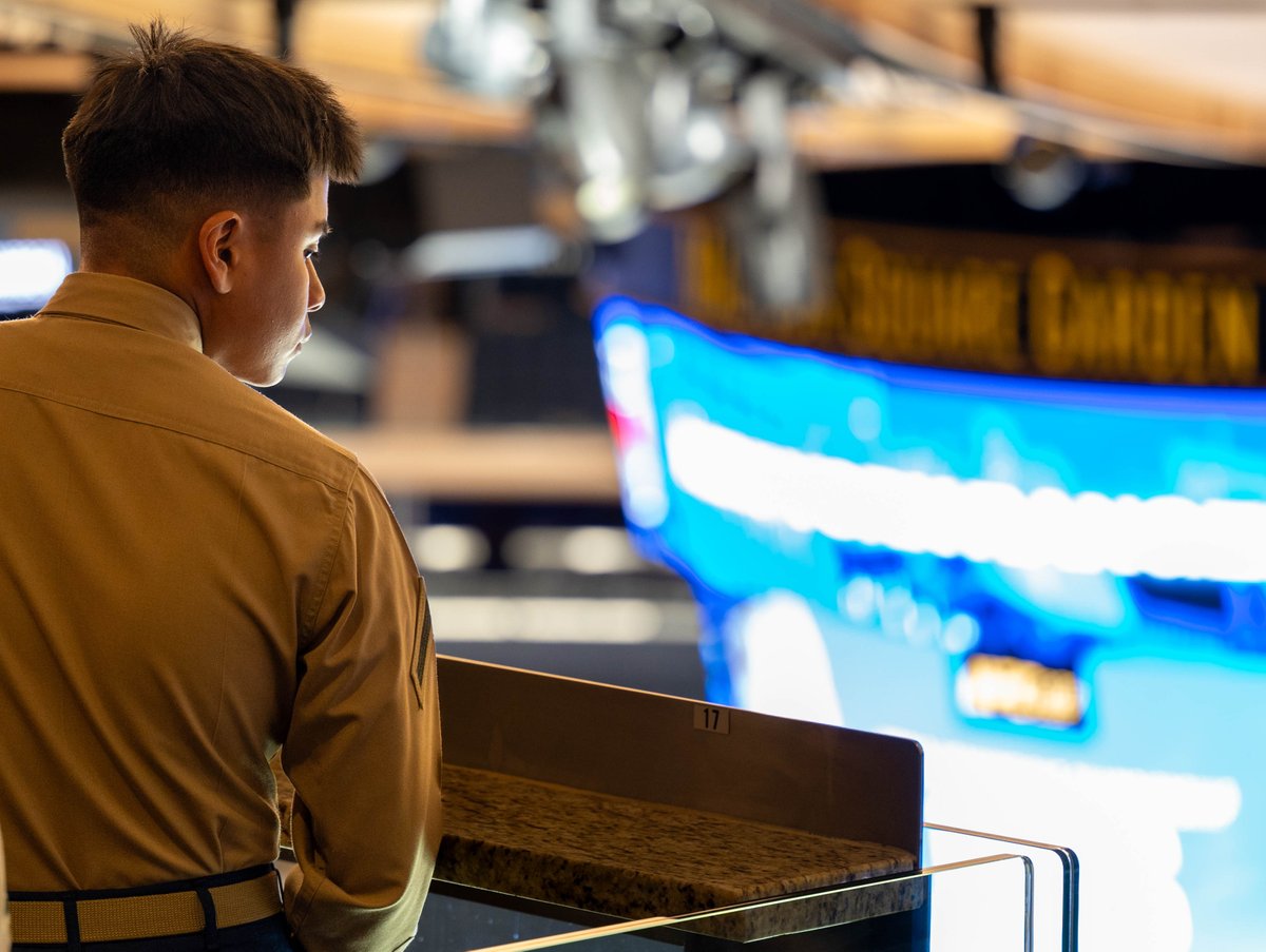 Today, Sailors from USS John Basilone (DDG 122) and Marines supporting NYC Veterans Week, received a behind the scenes tour of Madison Square Garden.