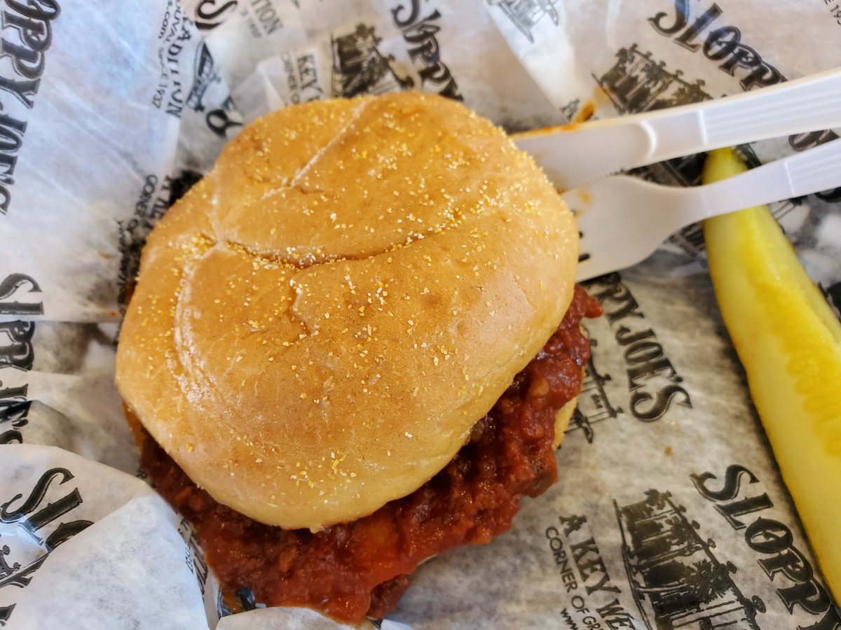 FlaKeysResorts's tweet photo. 🍔 It’s a perfect day to grab the world-famous Sloppy Joe at Sloppy Joe’s Bar in Key West! 🌴 Who’s had one of these legendary sandwiches? What’s your go-to drink to pair it with? 🍹 Drop your fave combos below! 👇 #SloppyJoesBar #KeyWestEats #IslandFavorites #DuvalStreetEats #FoodAndDrinkPairings