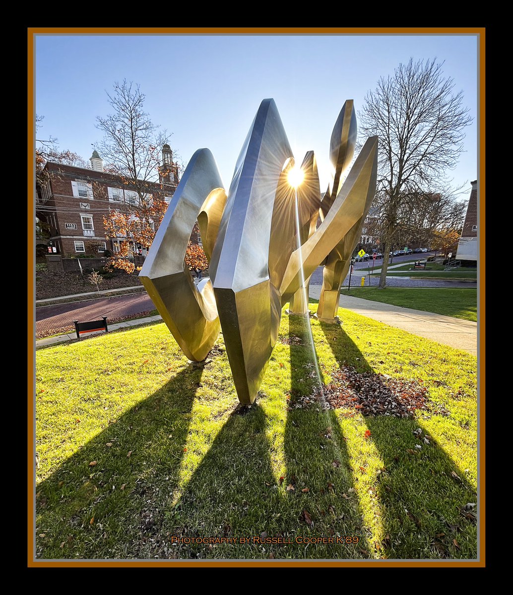 bellzatk's tweet image. 8th Week Fall
@kcollege
.
.
.
#KalamazooCollege 
#KCollege 
#FallQuarter