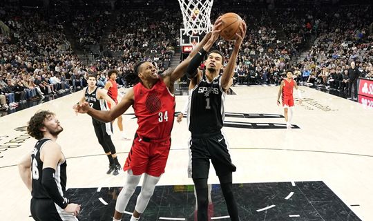 BetOddsforFree's tweet photo. Bet NBA!!
Tonight: Trail Blazers take on Spurs at 8 PM ET! Who are you betting on?

https://t.co/Y17P9MJ5ew

#NBA #RipCity #GoSpursGo #basketballbetting #bettingodds #bettingexperts #bettingoddsforfree https://t.co/XyATelvcUX