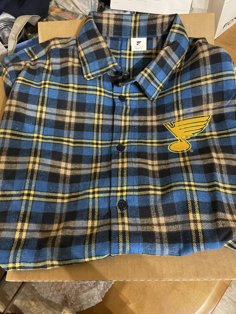 _mogoho2's tweet photo. @StLouisBlues my #QuarterNoteClub box came in today!! :) https://t.co/8wax0Tw9bM