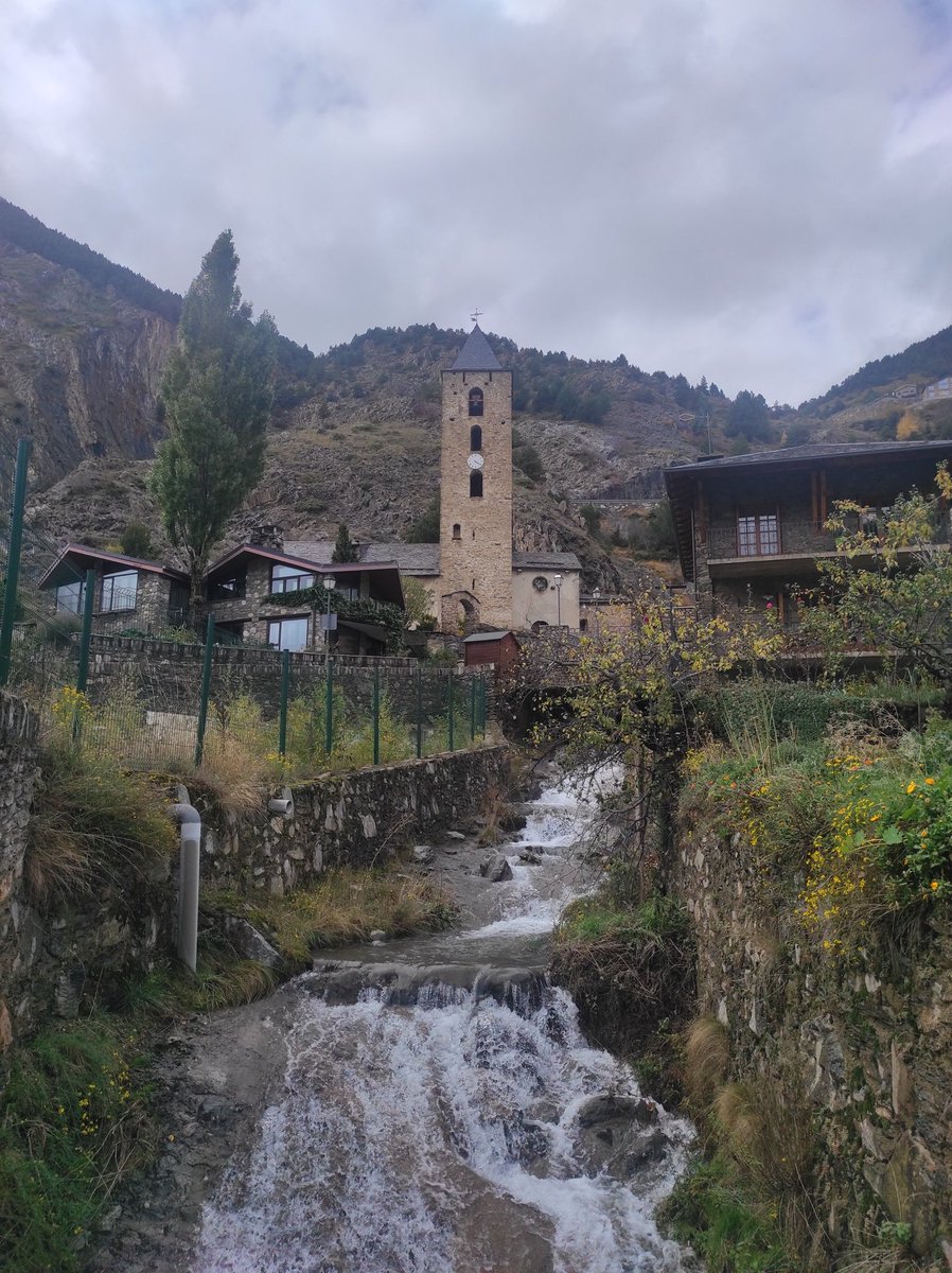 Concert dissabte amb el TRIO GLIESE 468b  ⬇️

📆 9 de novembre 
🕔 A les 17h de la tarda 
📍Sant Cerni de Canillo 
❤️ Entrada lliure, col·lecta per a <a href="/creuroja/">Creu Roja Andorrana</a> andorrana per als afectats de València

🎹Format per Jordi Albelda violoncel, Elisa Bösch violí i Maaya Akutsu piano.