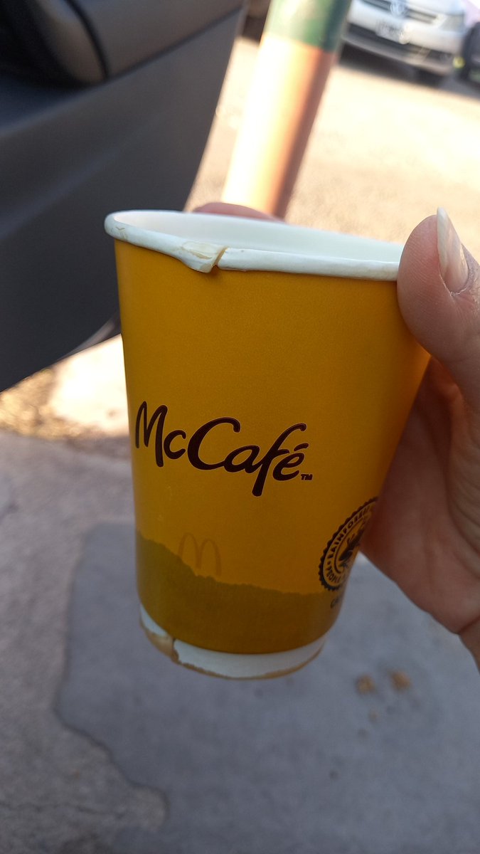 silcattafi's tweet photo. @McDonalds_Ar @McDonalds https://t.co/OZbRu0yXbC