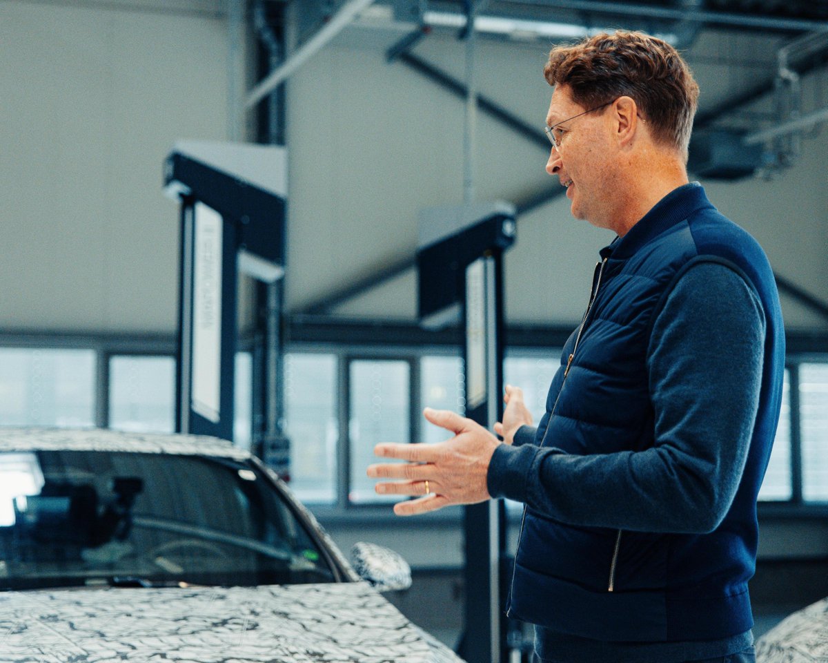 Have you heard the latest news?

The all-new CLA will make its world debut in 2025. And, of course, our CEO <a href="/OlaKaellenius/">Ola Källenius</a> takes the wheel himself. 

For an exclusive preview, watch the full video on YouTube now: youtube.com/watch?v=2ARBtZ… 

#MercedesBenz #CLA