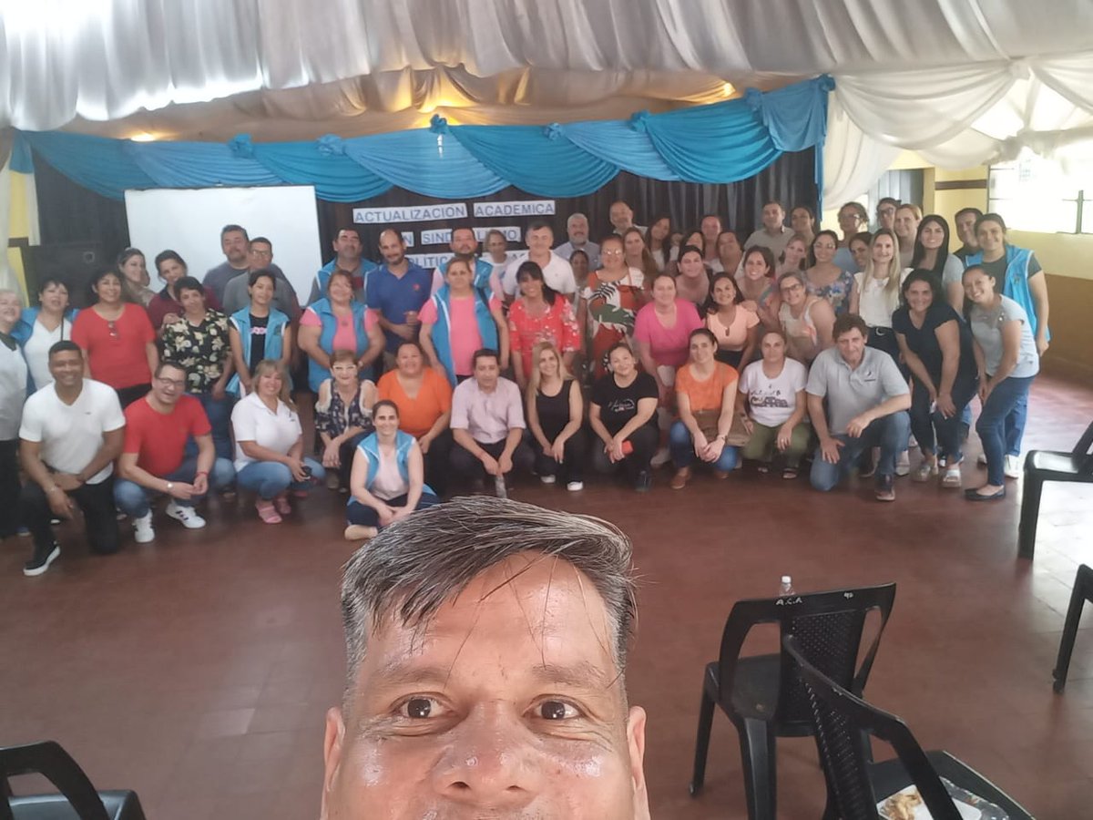 El 06/11, en las instalaciones del Salón Municipal de Santa Ana, se llevó a cabo el 1° Encuentro (Módulos I y II) de la Actualización Académica en Sindicalismo, Política y Pedagogía, destinada a Deleg Escolares y Departamentales y Congresales a CTERA.
<a href="/grillo141/">Ruben Dario</a> <a href="/FChlypanka/">Fabián Chlypanka</a>