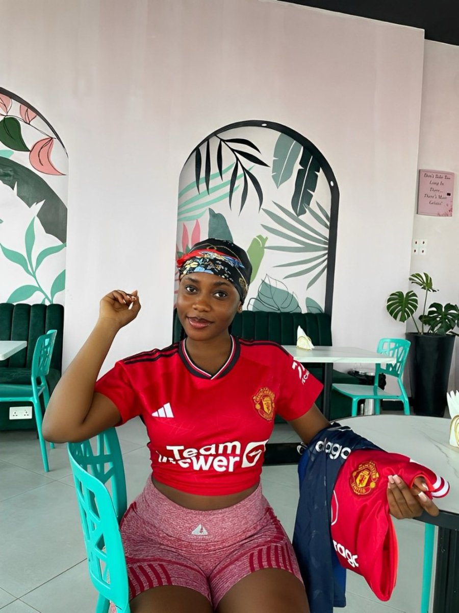 - Unbeaten in Europe 
- Amad Diallo brace 
- Bruno assist
- Onana clean sheet 
- Mazraoui is more than gold 
- 8 goals in 3 games for Man United 

Van Nistelrooy you changed my life. GGMU🥹❤️