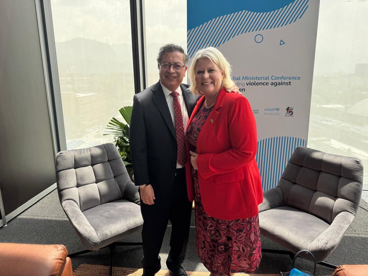 MariacSuecia's tweet photo. Colombia: sede de conversaciones globales. Hoy ➕150 delegaciones se reúnen para movilizarnos internacionalmente por la niñez. Esencial entender que todas las decisiones tienen impacto en niñas y niños, de ahí la necesidad de una conciencia en decisiones políticas a largo plazo. https://t.co/eIizRZIynl