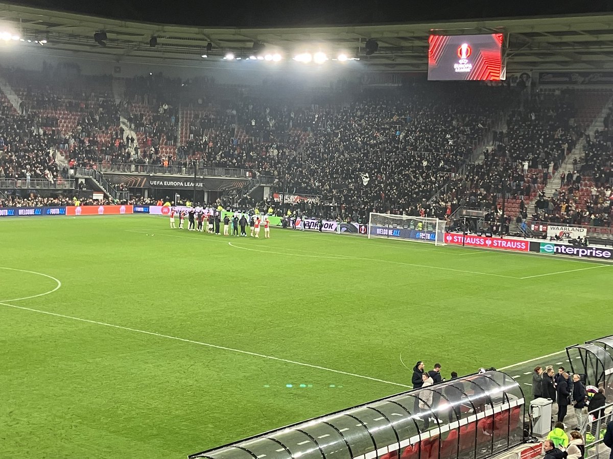 AZ dat met jeugdspelers Kees, Rome-Jayden, Ro-Zangelo, Maxim, Dave, Peer, Mexx, Jayden en Wouter het Fenerbahçe van Dzeko en Mourinho verslaat. Wat een avond! #azfen