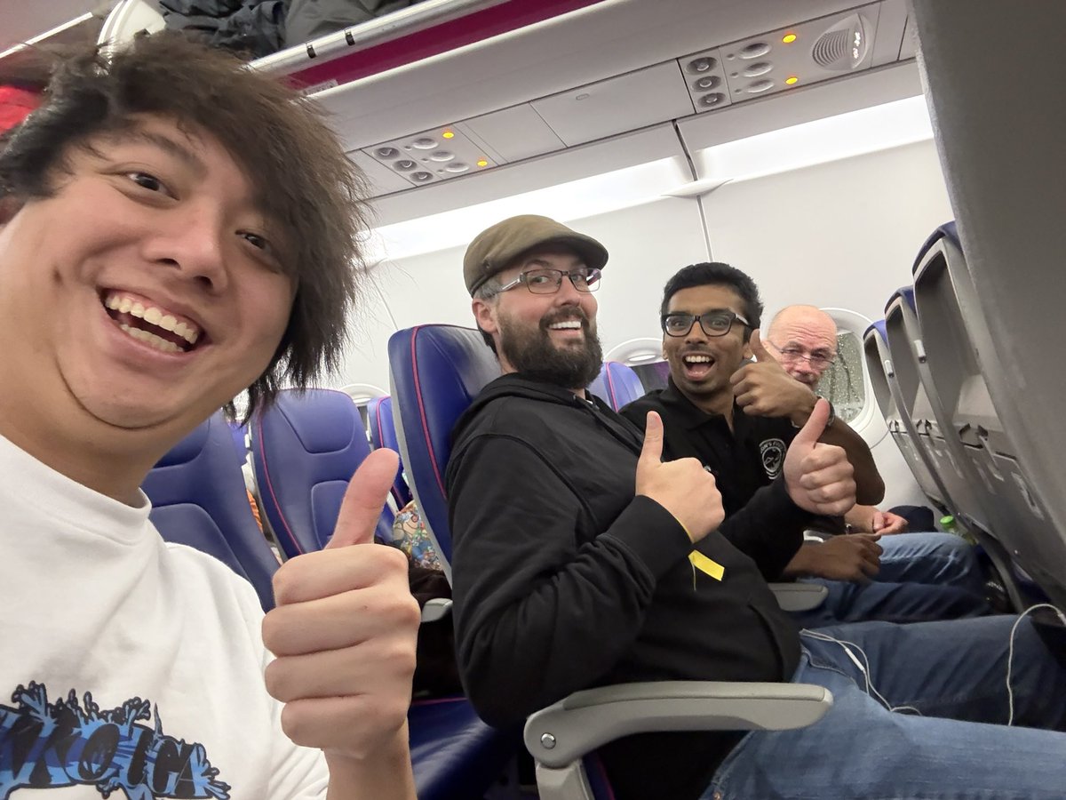 Had a great weekends in Gdansk. Meet up friends, work with a great team. 2 of my boys made their first day 2 in the season. Looking forward to see guys in upcoming events.
Thanks <a href="/Byte_v24/">Justin</a> for my working pic, I definitely need to exercise more.🙈
#PlayPokemon <a href="/2022tournaments/">2022 tournaments</a>