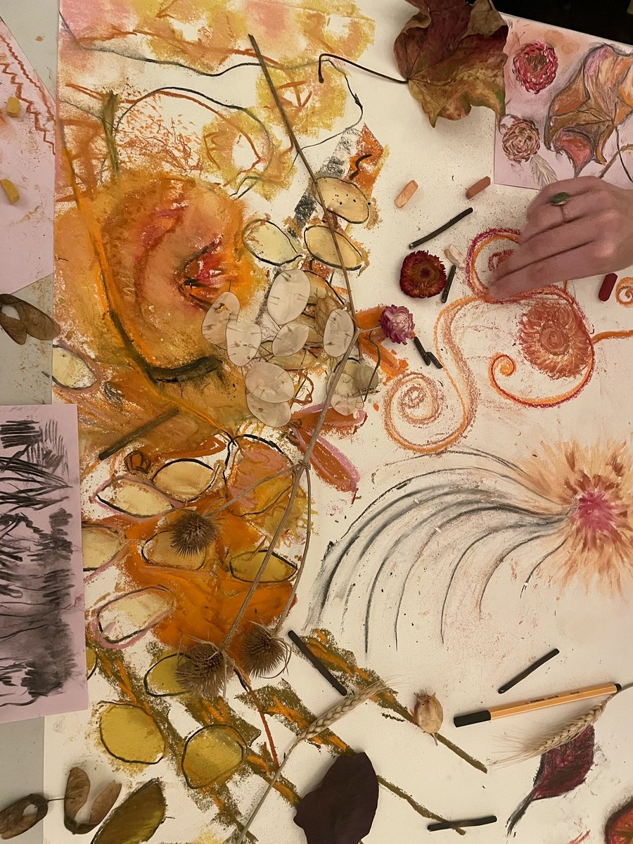 Liz Atkin (@lizatkin) on Twitter photo A free event for <a href="/BeingHumanFest/">Being Human Festival</a> at <a href="/StMargaretsLDN/">St. Margaret's House</a> tonight collaborating with researchers <a href="/somehow_related/">Dr Alison Thomson</a> & @MeganClinch from <a href="/QMUL/">Queen Mary University of London</a>. Process led collaboration through observational & intuitive drawing, conversations in flow to relax & unwind #creativehealth #artshealthresearch A free event for <a href="/BeingHumanFest/">Being Human Festival</a> at <a href="/StMargaretsLDN/">St. Margaret's House</a> tonight collaborating with researchers <a href="/somehow_related/">Dr Alison Thomson</a> & @MeganClinch from <a href="/QMUL/">Queen Mary University of London</a>. Process led collaboration through observational & intuitive drawing, conversations in flow to relax & unwind #creativehealth #artshealthresearch