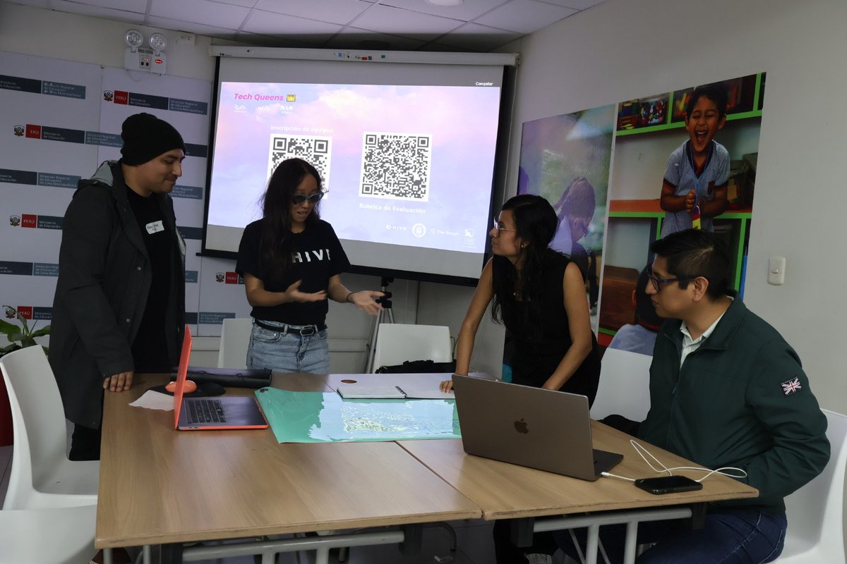 Los equipos reciben mentorias en Tech Queens ✨️ <a href="/LaCryptoWitch/">celexia 👁️🌪️</a> <a href="/luisotravez_eth/">Luis Carranza Perales 🐲</a> <a href="/geny_hern/">Genesis 🪩 ✨</a> <a href="/casi_audi/">Audiarmis G ⭐</a> 👑✨️