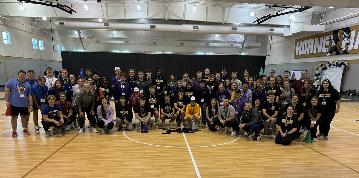 Stephanie Dickson tweet media