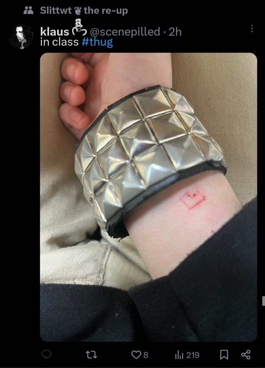 rexicscarlet's tweet photo. This is so cringe omg https://t.co/L7djX9ASP8