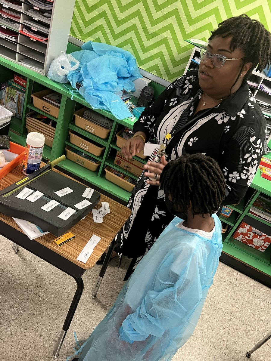 mrskegler's tweet photo. 3rd graders @DunnES_AISD enjoyed their Unit 3: Unit Celebration Culminating Activity today! #WelcomeToTheHospital #PrefixAndSuffix #SurgeryInProgress #TheHumanBody https://t.co/MKz03DnSb2