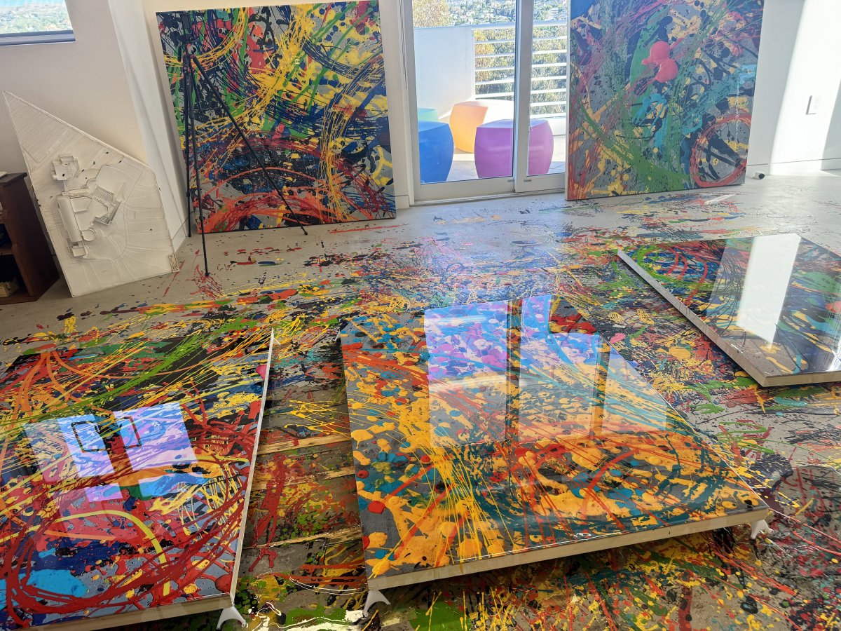LRAart's tweet photo. Lots happening in the studio right now.
#layeredvision #contemporaryart #art #mcm
https://t.co/E0QdtRUm2n https://t.co/Wlp8blrkxY