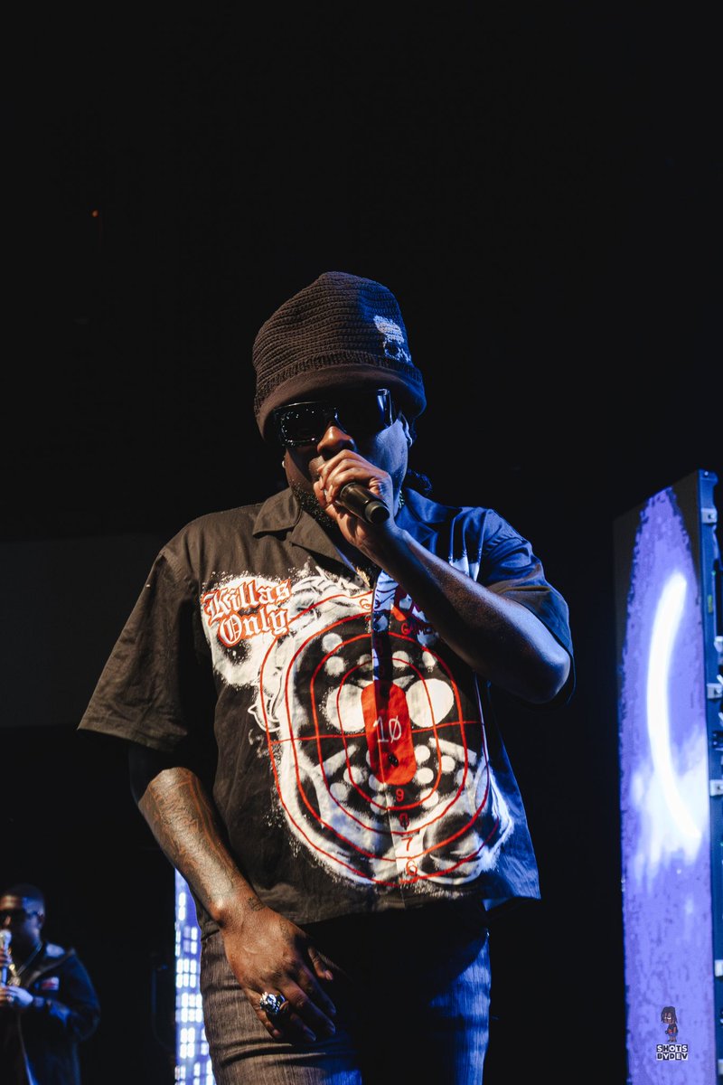 ShotsByDev's tweet photo. Cool as a summer breeze, pimpin is nothing to me. @Wale https://t.co/hhBN8sxyKG