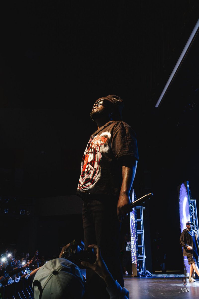 ShotsByDev's tweet photo. Cool as a summer breeze, pimpin is nothing to me. @Wale https://t.co/hhBN8sxyKG