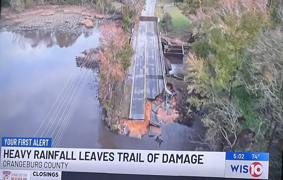 JudiGatson's tweet image. #FirstAlert — Our #WIS10 drone capturing incredible images of flooding in Orangeburg today and showing why HUNDREDS of roads are CLOSED across the county.  

Live team coverage tonight on WIS TV w/ @NickNeville_ &amp;amp; @DericOnTV.
