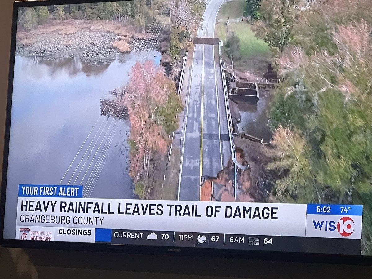 JudiGatson's tweet image. #FirstAlert — Our #WIS10 drone capturing incredible images of flooding in Orangeburg today and showing why HUNDREDS of roads are CLOSED across the county.  

Live team coverage tonight on WIS TV w/ @NickNeville_ &amp;amp; @DericOnTV.