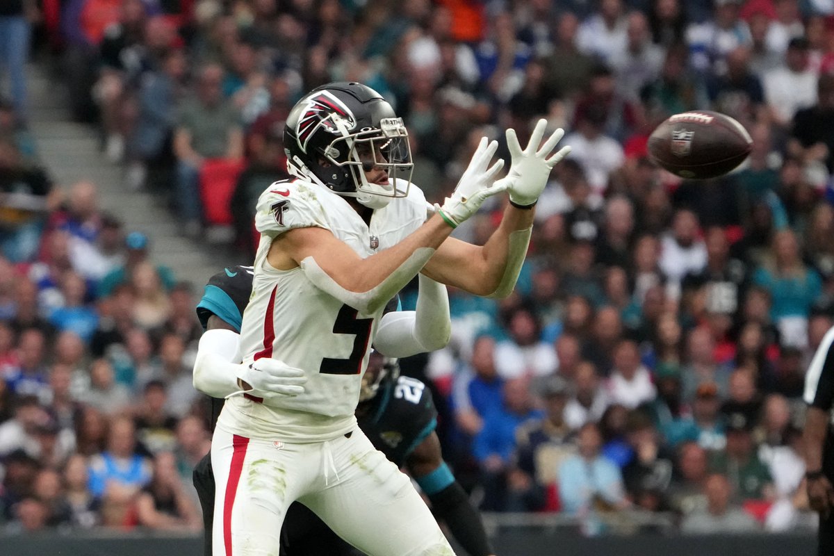 DLF (@dlfootball) on Twitter photo Want to know what to expect from some key players with injuries?
<a href="/kyletrimble88/">Kyle Trimble PT, DPT</a> looks at:
- Drake London
- CeeDee Lamb
- AJ Brown
- and more!
dynastyleaguefootball.com/2024/11/06/dyn… Want to know what to expect from some key players with injuries?
<a href="/kyletrimble88/">Kyle Trimble PT, DPT</a> looks at:
- Drake London
- CeeDee Lamb
- AJ Brown
- and more!
dynastyleaguefootball.com/2024/11/06/dyn…