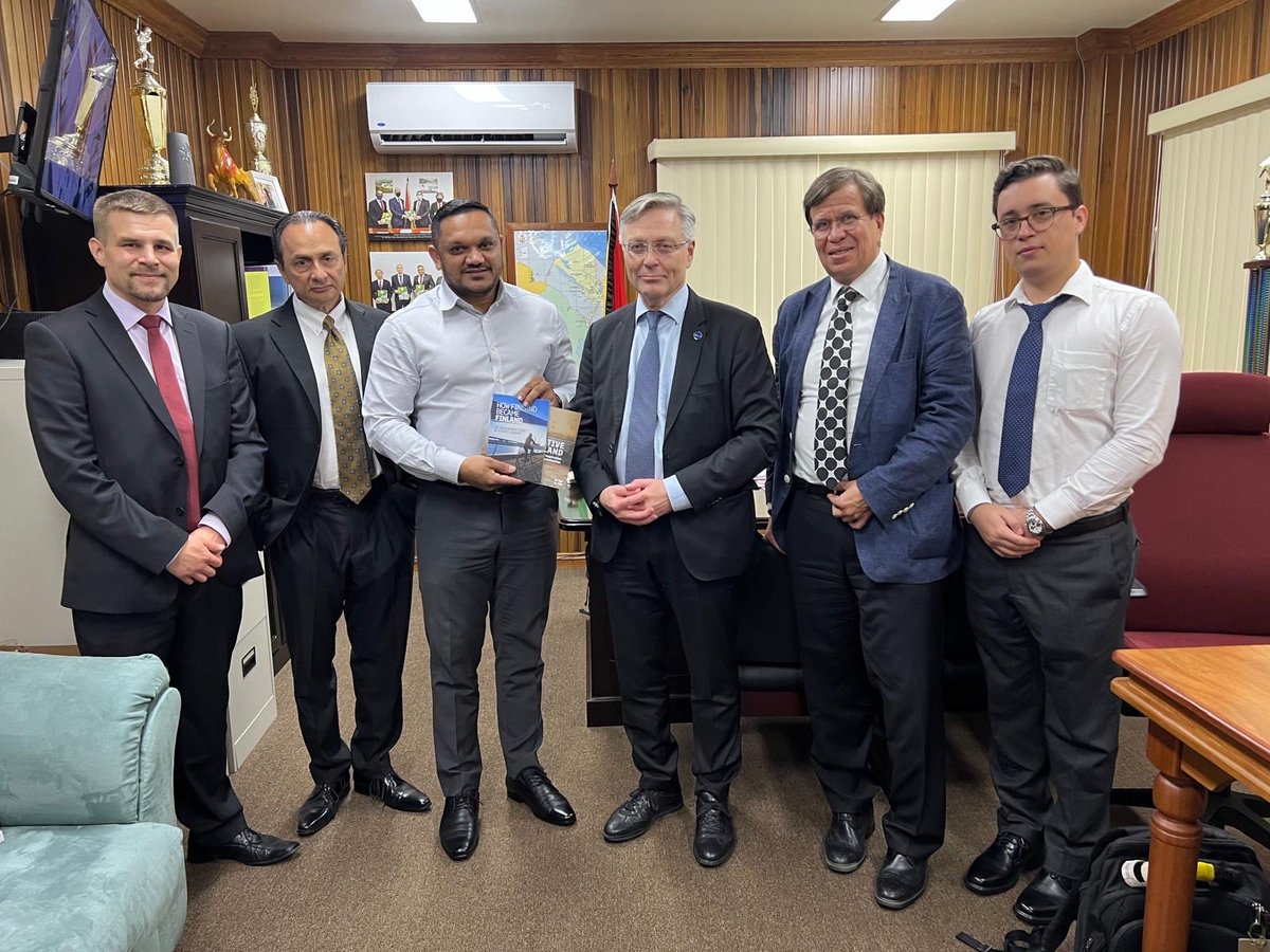 Excellent dialogue with Minister of Natural Resources, hon. Vicram Bharrat #Guyana #teamfinland @finlandinthecaribbean ⁦<a href="/Ulkoministerio/">MFA Finland 🇫🇮</a>⁩ ⁦<a href="/BusinessFinland/">Business Finland</a>⁩
