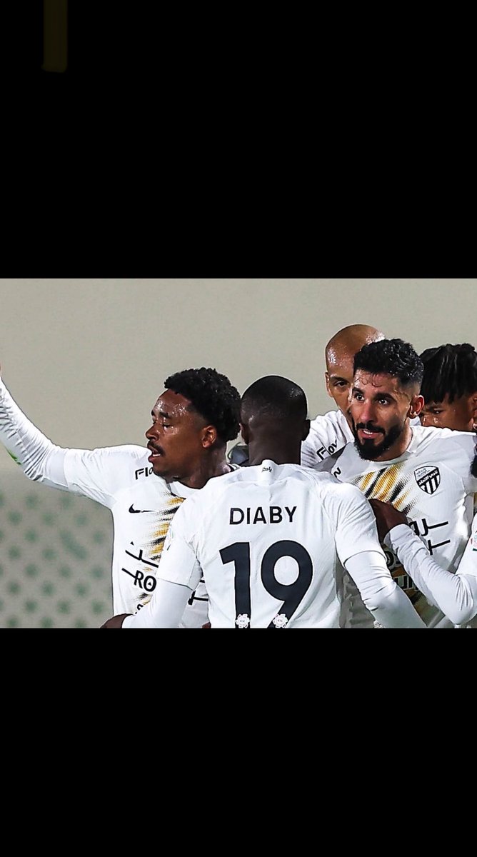 في #الاتحاد 🟡⚫️
صالح الشهري &amp; بيرجوين يصبحان ضمن 5️⃣
لاعبين ساهموا بـ+5 أهداف الموسم الحالي!

🇫🇷 • ديابي (11) مساهمة / 931 دقيقة
🇫🇷 • بنزيما (9) مساهمات / 738 دقيقة
🇩🇿 • عوار (7) مساهمات / 801 دقيقة
🇸🇦 • الشهري (5) مساهمات / 401 دقيقة
🇳🇱 • بيرجوين (5) مساهمات / 681 دقيقة