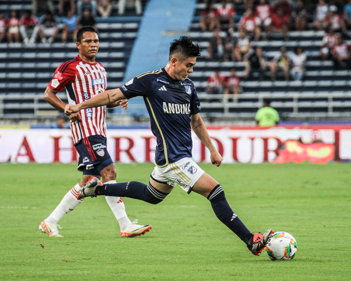 Culmina la primera parte en el estadio Metropolitano. 
Marcador parcial:
<a href="/JuniorClubSA/">Junior FC</a> 0 <a href="/MillosFCoficial/">Millonarios FC</a> 0