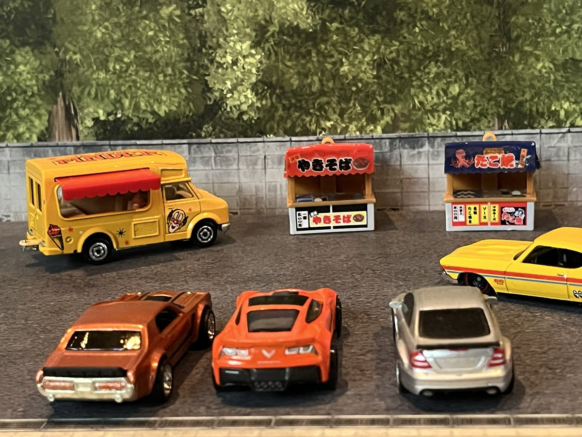 onuman_z51's tweet image. トシさん、おはようございます！
PINDERはフランスのサーカス団です。
マジョレットからPINDER関連のミニカーがたくさんリリースされているんです。

 #ホットウィール
 #マジョレット
 #PINDER