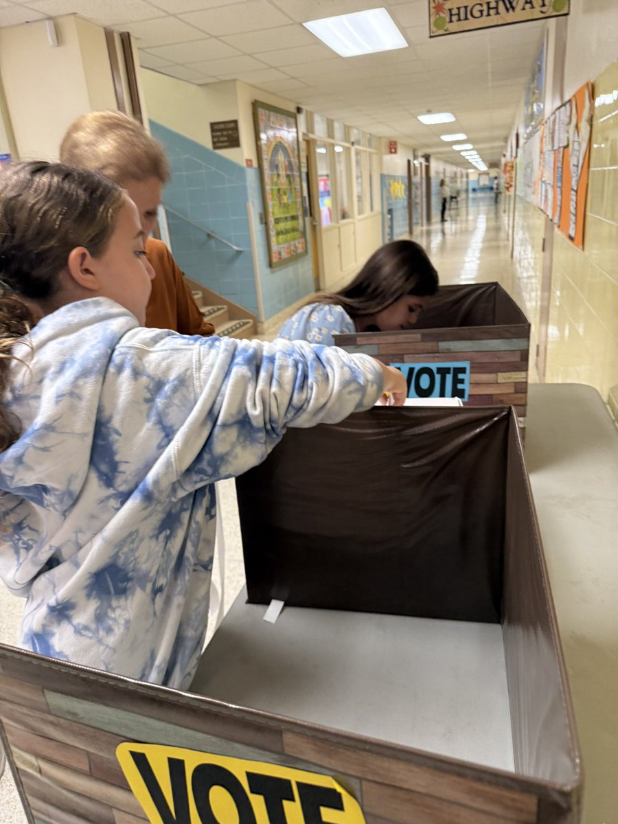 CCS Student Government tweet media