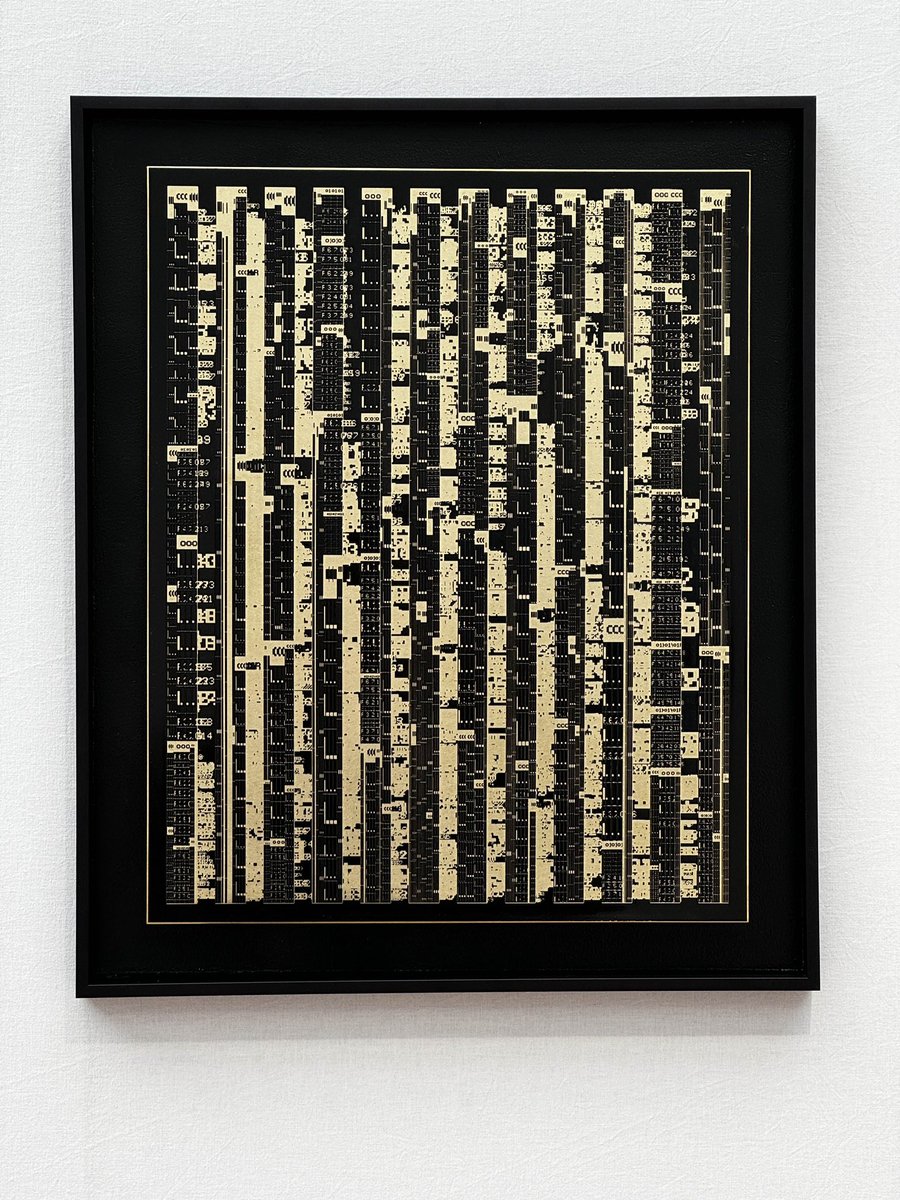lemonde2d's tweet image. Sheets (Brass) A by @rudxane1
— presented by @tender_art at Paris Photo, an obvious piece to collect. A 4kg solid brass piece, a huge work by someone i love and respect. BRAVO 🍋💛