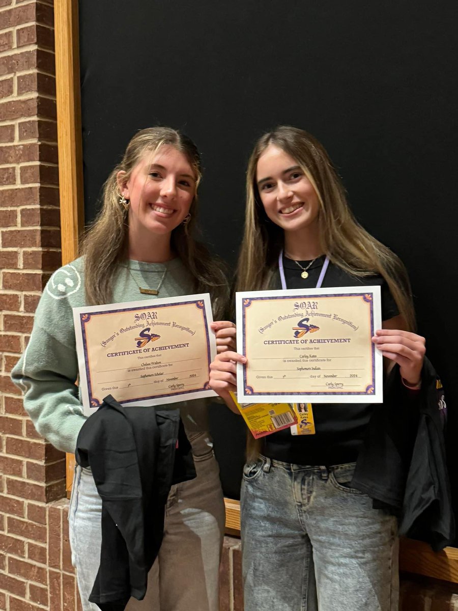 I received the Scholar Award for the first  9 weeks of the year! Shout out to my teammate Carley Kates <a href="/carleykates2027/">Carley Kates</a> for receiving the Indian Award! Working hard to keep those good grades. ♥️🥎📖 <a href="/IG_NTX16u/">Impact Gold NTX 16U Holguin</a> <a href="/YaleSoftball/">Yale Softball</a> <a href="/HamCollSoftball/">Hamilton College Softball</a> <a href="/LeeUSoftball/">Lee Univ Softball</a> <a href="/MinesSoftball/">Mines Softball</a>