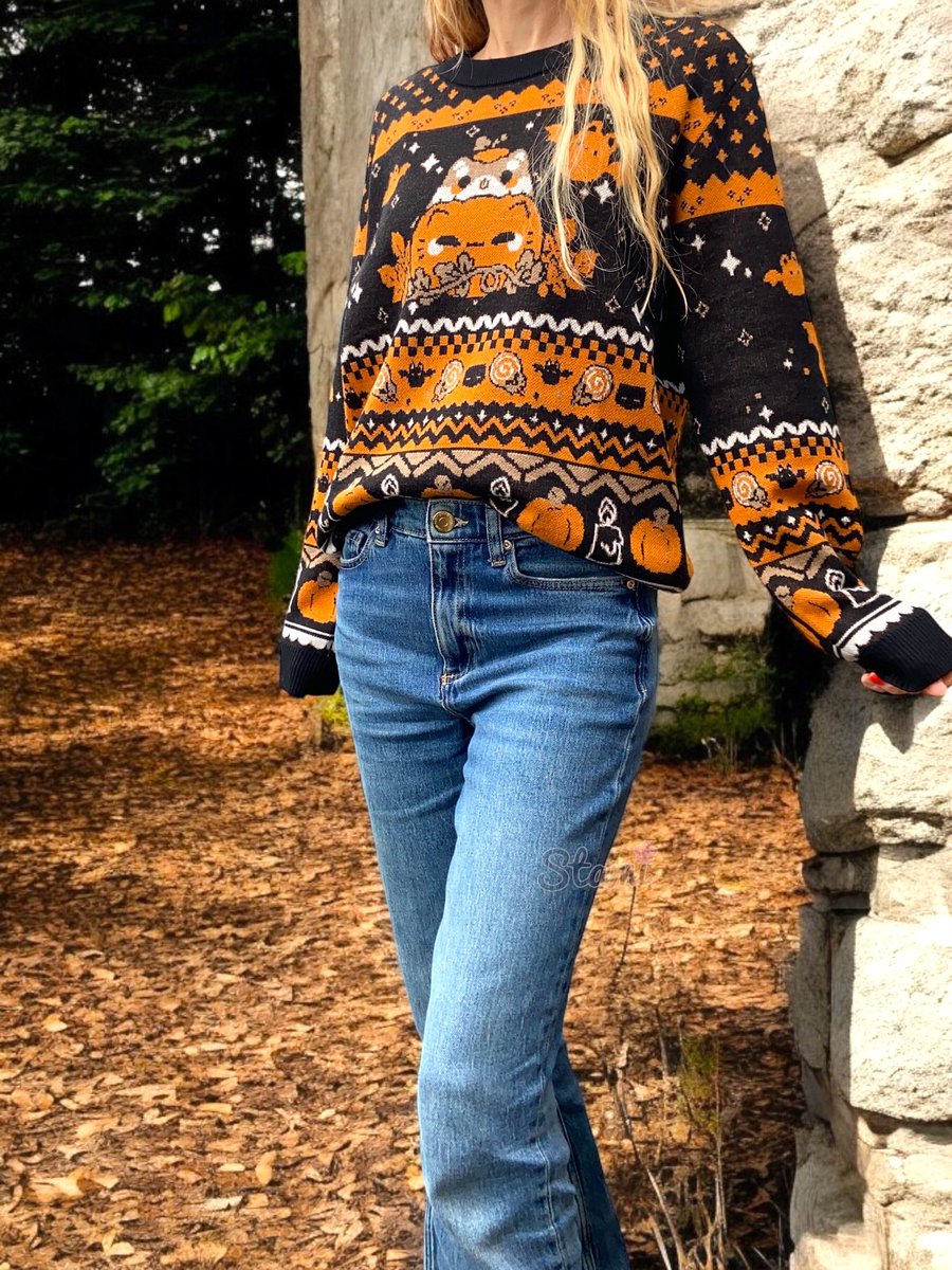 StamiStudios's tweet photo. Unisex not-quite-over-halloween Christmas sweaters https://t.co/EjrZyKswys