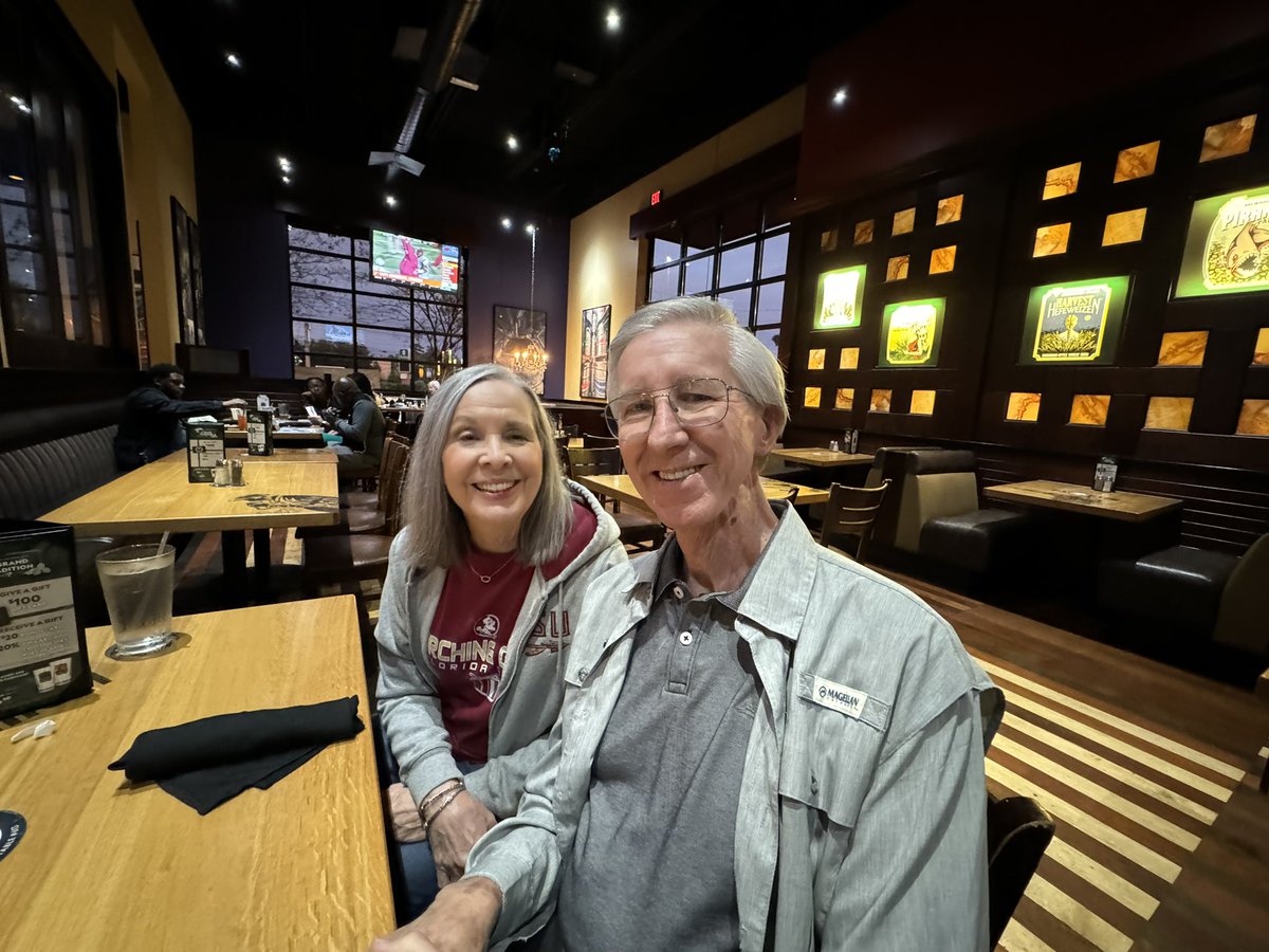 djbrianpate's tweet photo. Work is finished so now we have dinner with our daughter and my parents. #tallystate #FSU @KirkeCaptain @tlhmike https://t.co/ddXGtaC3SP