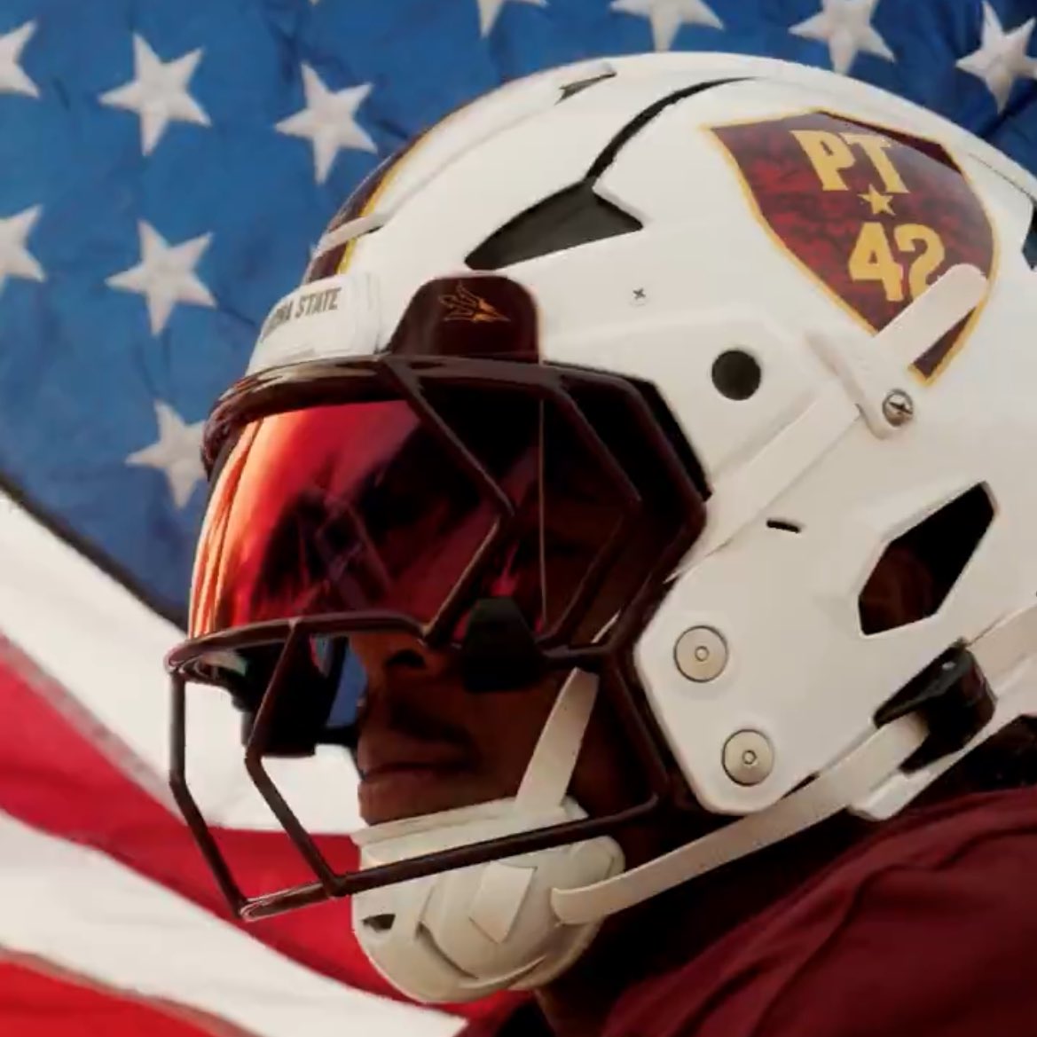 Arizona State with the Pat Tillman helmets in honor of Veterans Day! These are so awesome🇺🇸