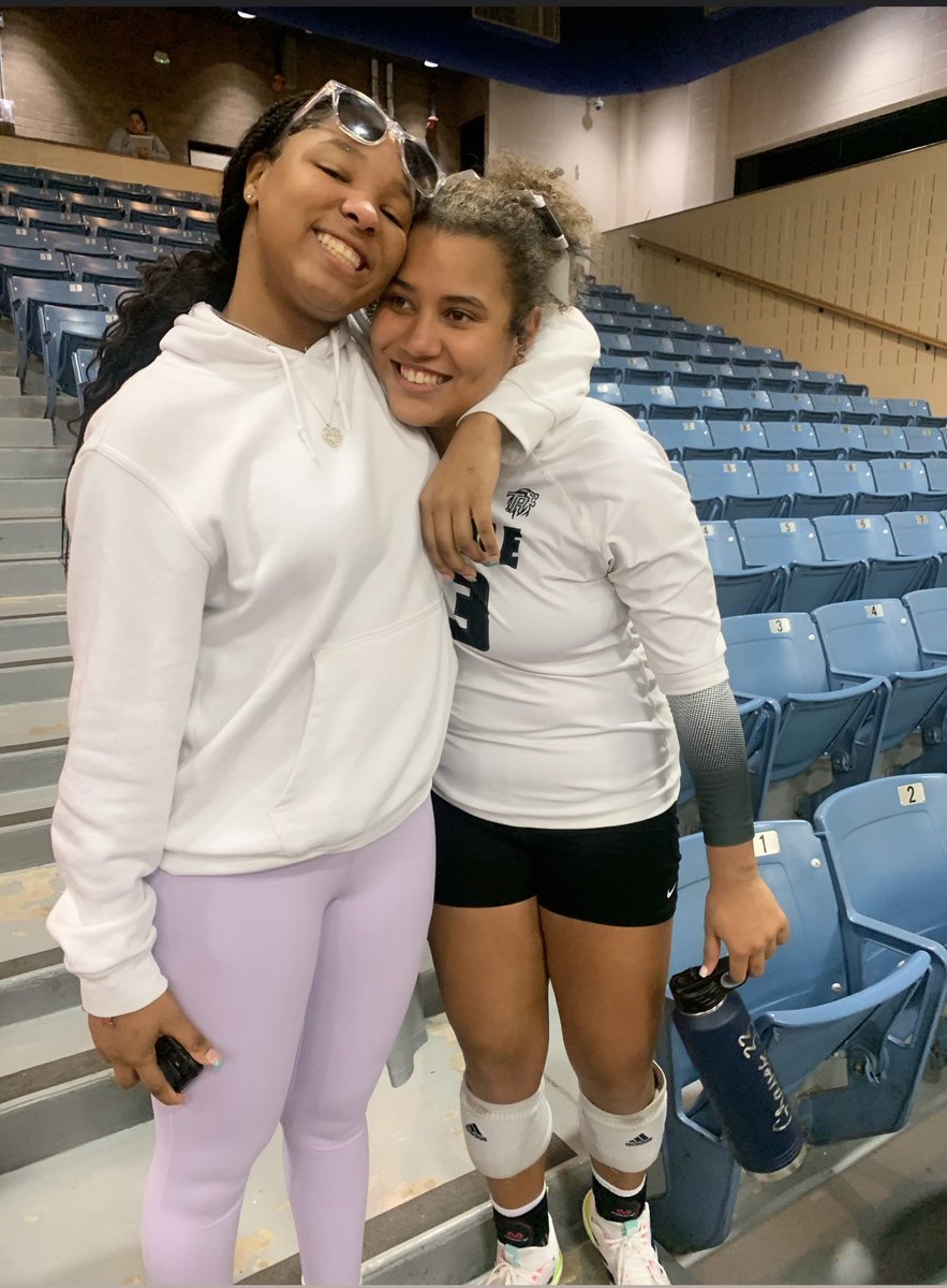 Milaya Graves (@milayagraves) on Twitter photo Thank you for coming to my game <a href="/amberwhite_VB/">Amber White 2025</a> 🤟🏽 <a href="/houstonjuniors/">Houston Juniors</a> club szn loading #18National 🧡💙 Thank you for coming to my game <a href="/amberwhite_VB/">Amber White 2025</a> 🤟🏽 <a href="/houstonjuniors/">Houston Juniors</a> club szn loading #18National 🧡💙