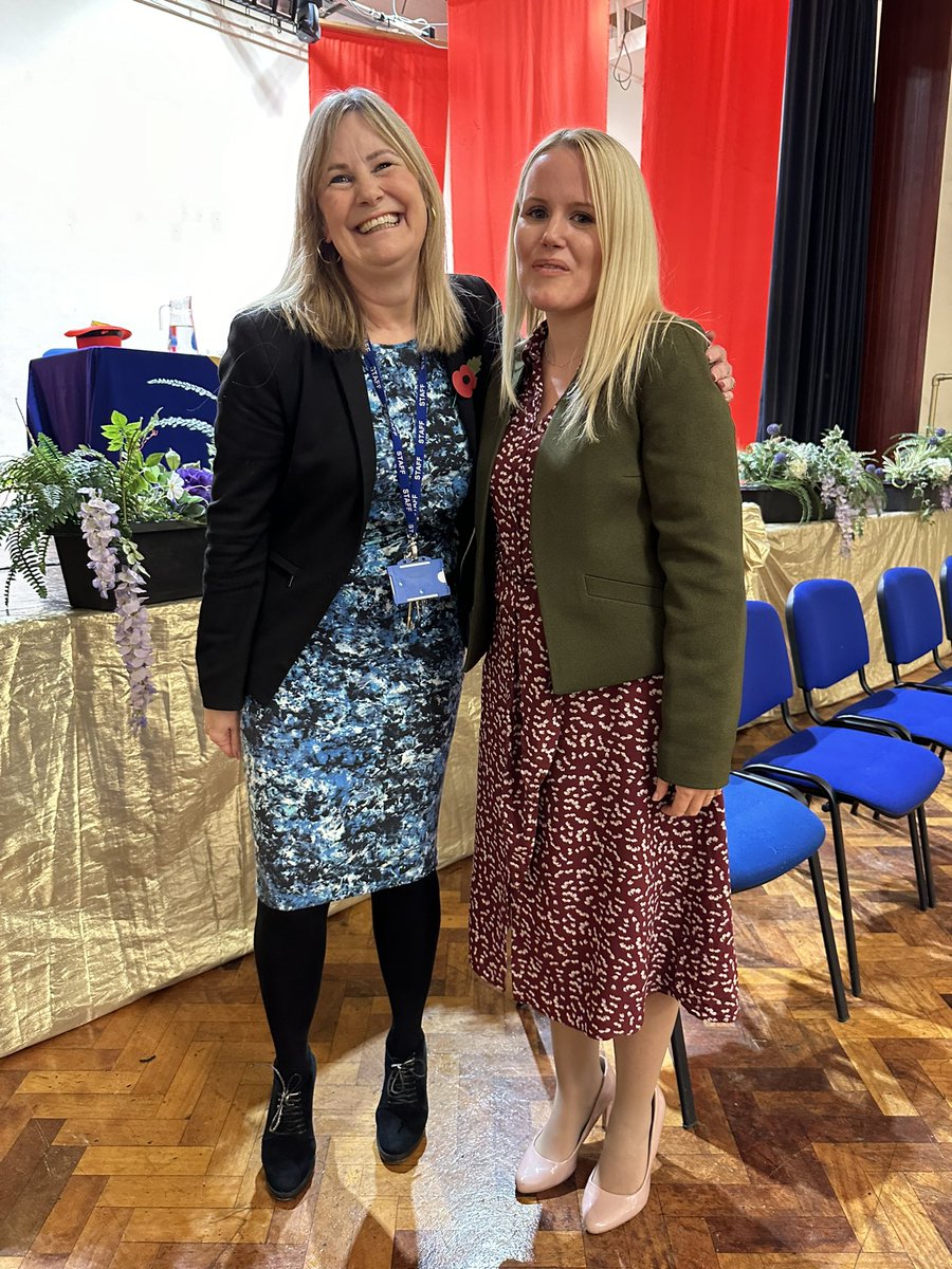 derbyhighbury's tweet photo. Thrilled to welcome the Class of 2024 back to school to celebrate their success and share our pride at being nominated for a prestigious Pearson Award. Thank you to Alumna Dr Cooper-Moss for her inspirational speech @TeachingAwards @stepintoteach https://t.co/SzOiplcKJR