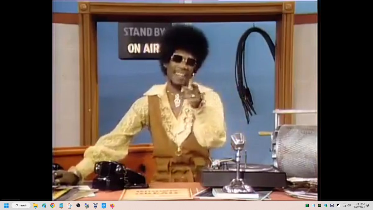 AustenOnek's tweet image. &quot;Heavy, heavy.... heavy!!!&quot; - #EasyReader
#IWannaBe4Again