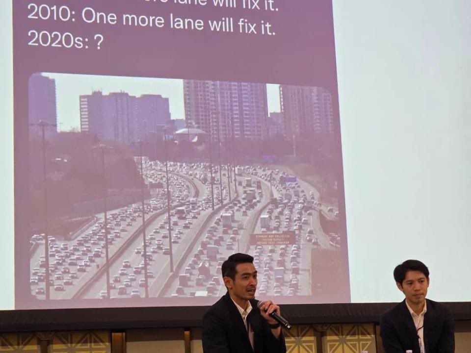 MahidolEG's tweet photo. Dr. Somsiri Siewwuttanagul of the Railway Engineering group (CLARE), spoke at the Annual Congress of Psychiatry, organized by the Royal College of Psychiatrists of Thailand. He shared background &amp; insights from the ongoing study on transport &amp; its impact on mental well-being. https://t.co/x0OohgQw0C