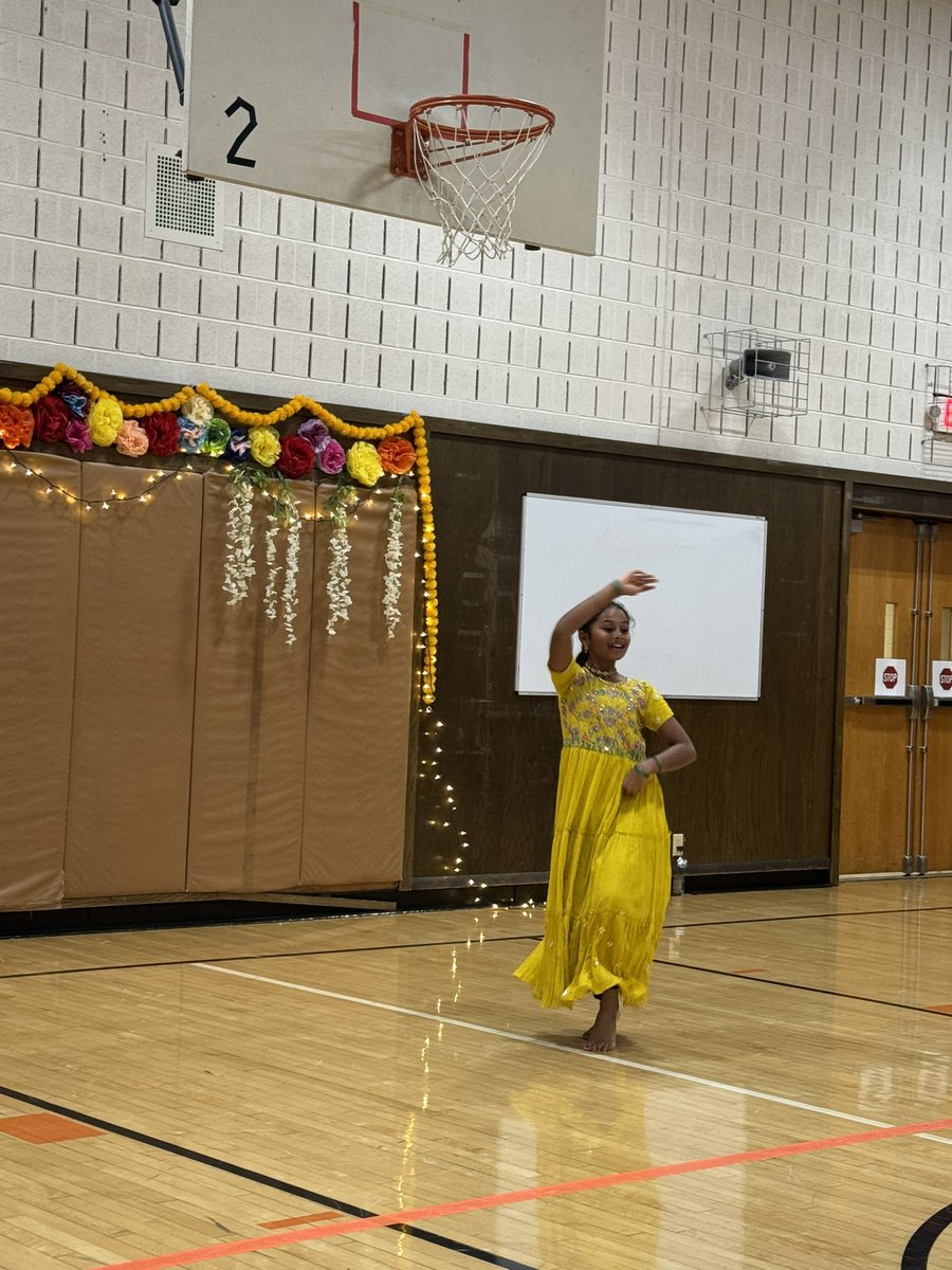DrBalintfy's tweet photo. Beautiful celebration of culture and family tonight at Taste of DDE 🌎#WeInLCSD #BeautyInOurDiversity #LCSD_ENL_Dept https://t.co/X7XEdghozU