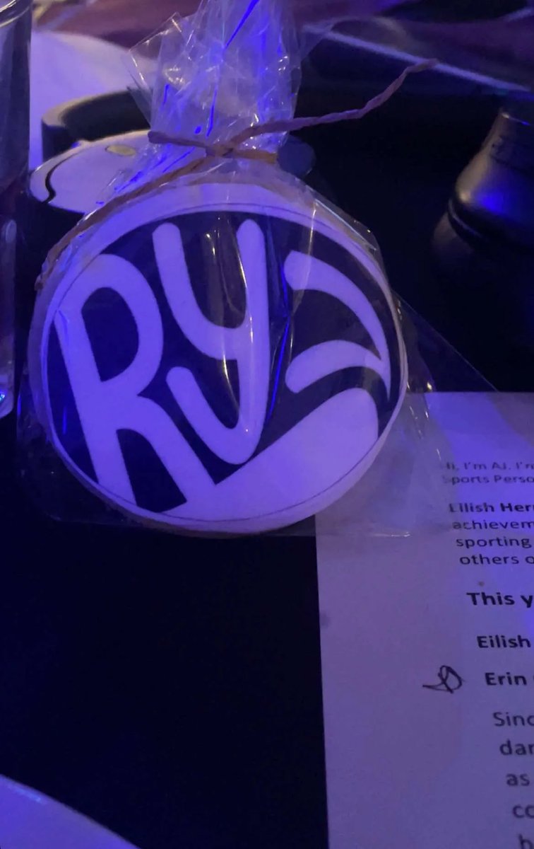 isla grimes tweet media